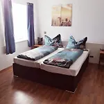 Motel Ost I Free Parking I Self Check-in 3*