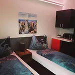 Мотель Ost I Free Parking I Self Check-in Грац