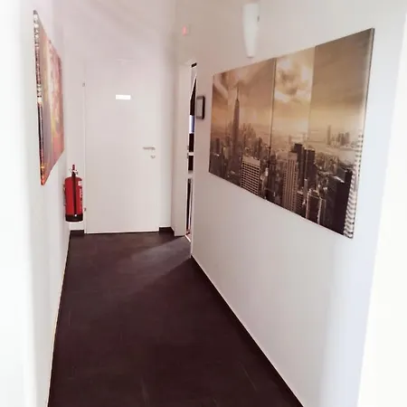 Ost I Free Parking I Self Check-in Motel