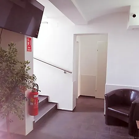 Motell Ost I Free Parking I Self Check-in Graz