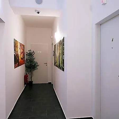 Ost I Free Parking I Self Check-in Motell