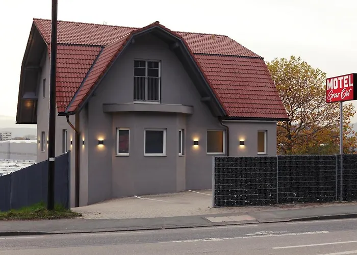 Ost I Free Parking I Self Check-in 3* Γκρατς